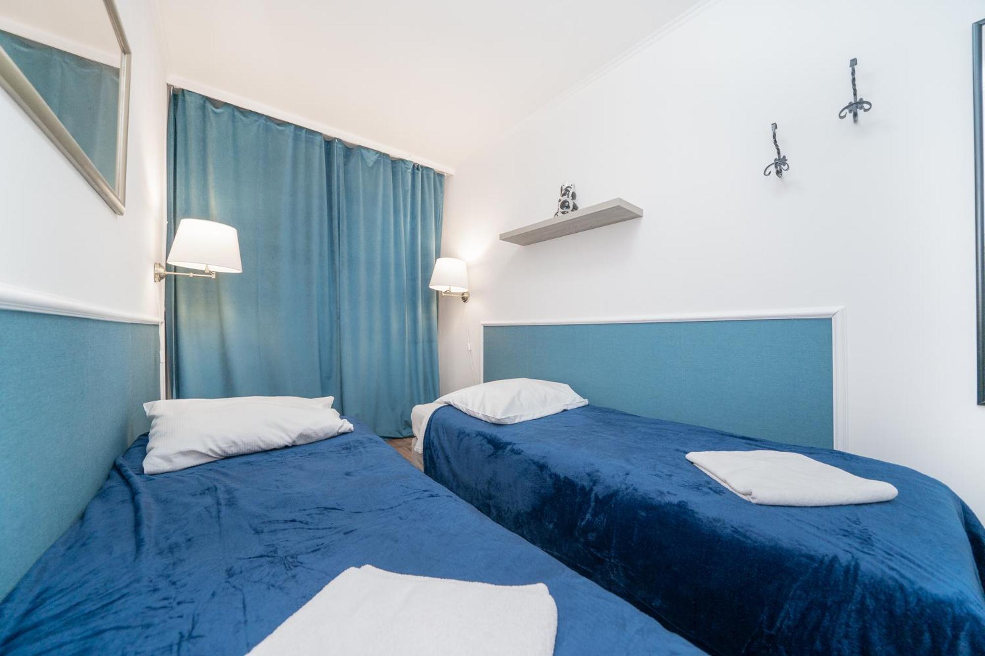 Mgr Pokoje W Samym Centrum Warszawy By Metro Rondo Onz - Super Bed Year23 Warsaw Luaran gambar