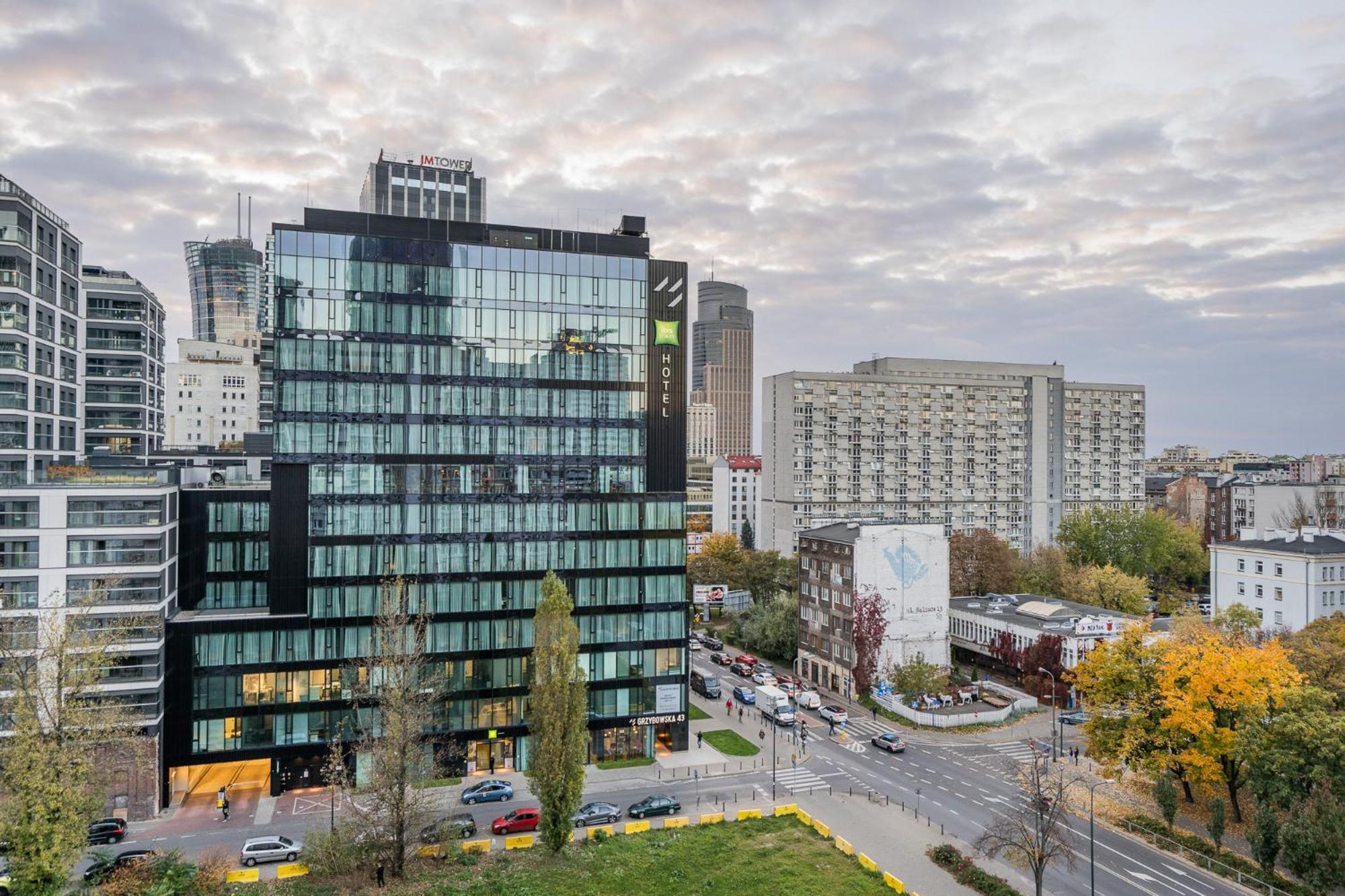 Mgr Pokoje W Samym Centrum Warszawy By Metro Rondo Onz - Super Bed Year23 Warsaw Luaran gambar